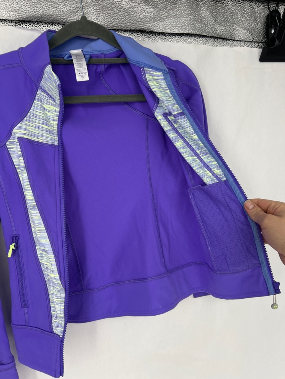 Ivivva Lot - Size 6/8 - Picture 10 of 12